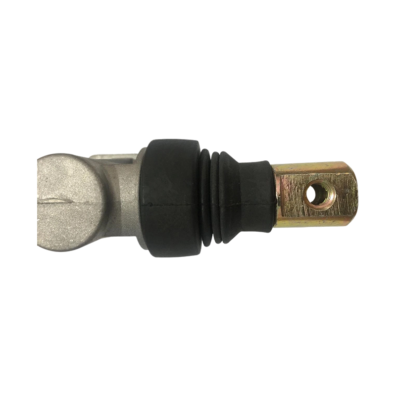 How does a multi-way valve housing ensure smooth, interference-free movements under the complex operating conditions of cranes through flow distribution and pressure compensation?